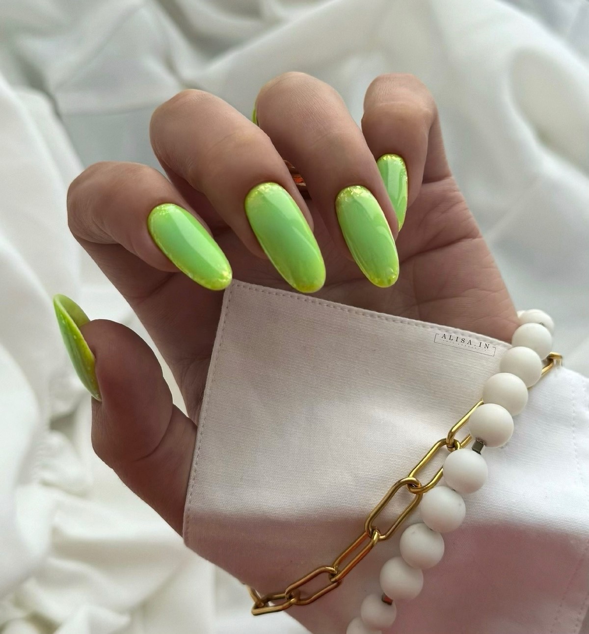 Гид по цветам в модном маникюре 2026 года