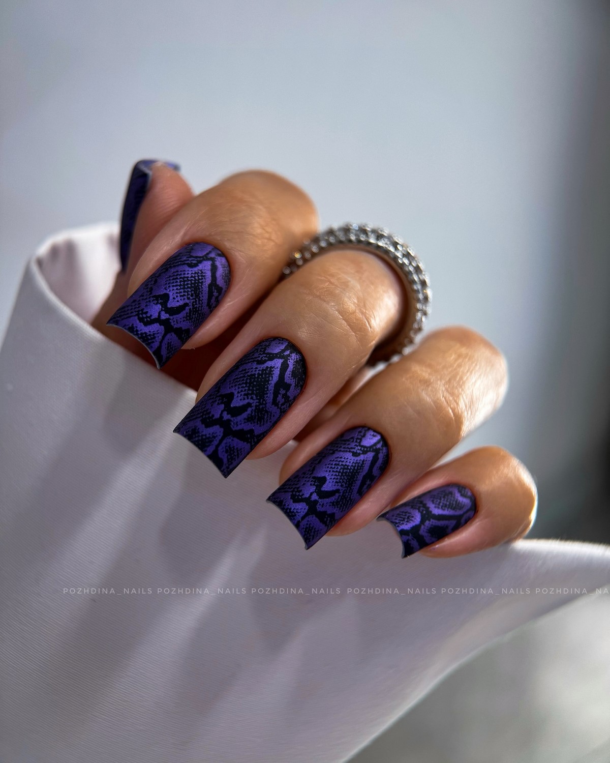 Тренды маникюра с сердечками 2026 – идеи на фото