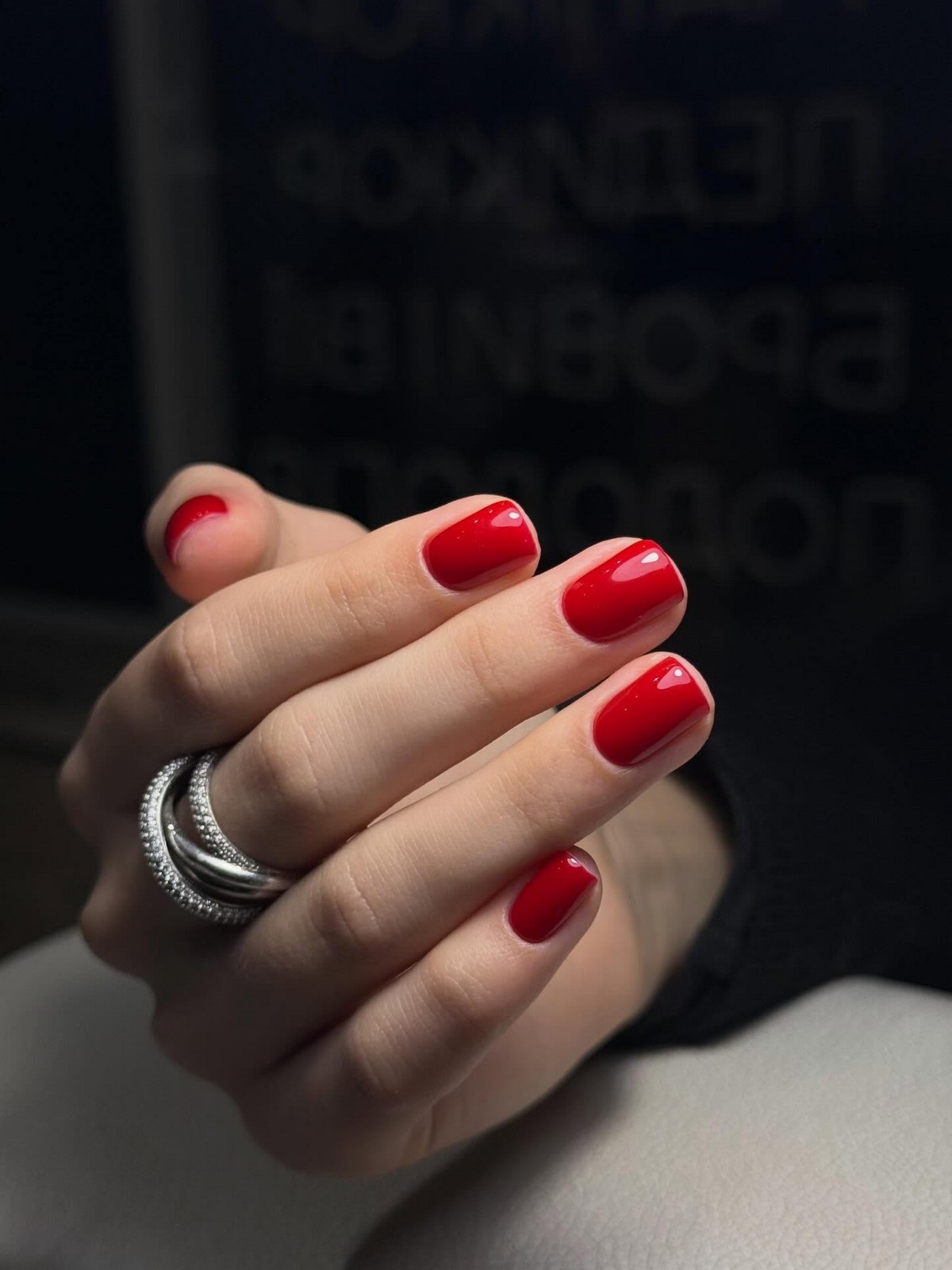 Однотонный маникюр 2026: красивые ногти со вкусом