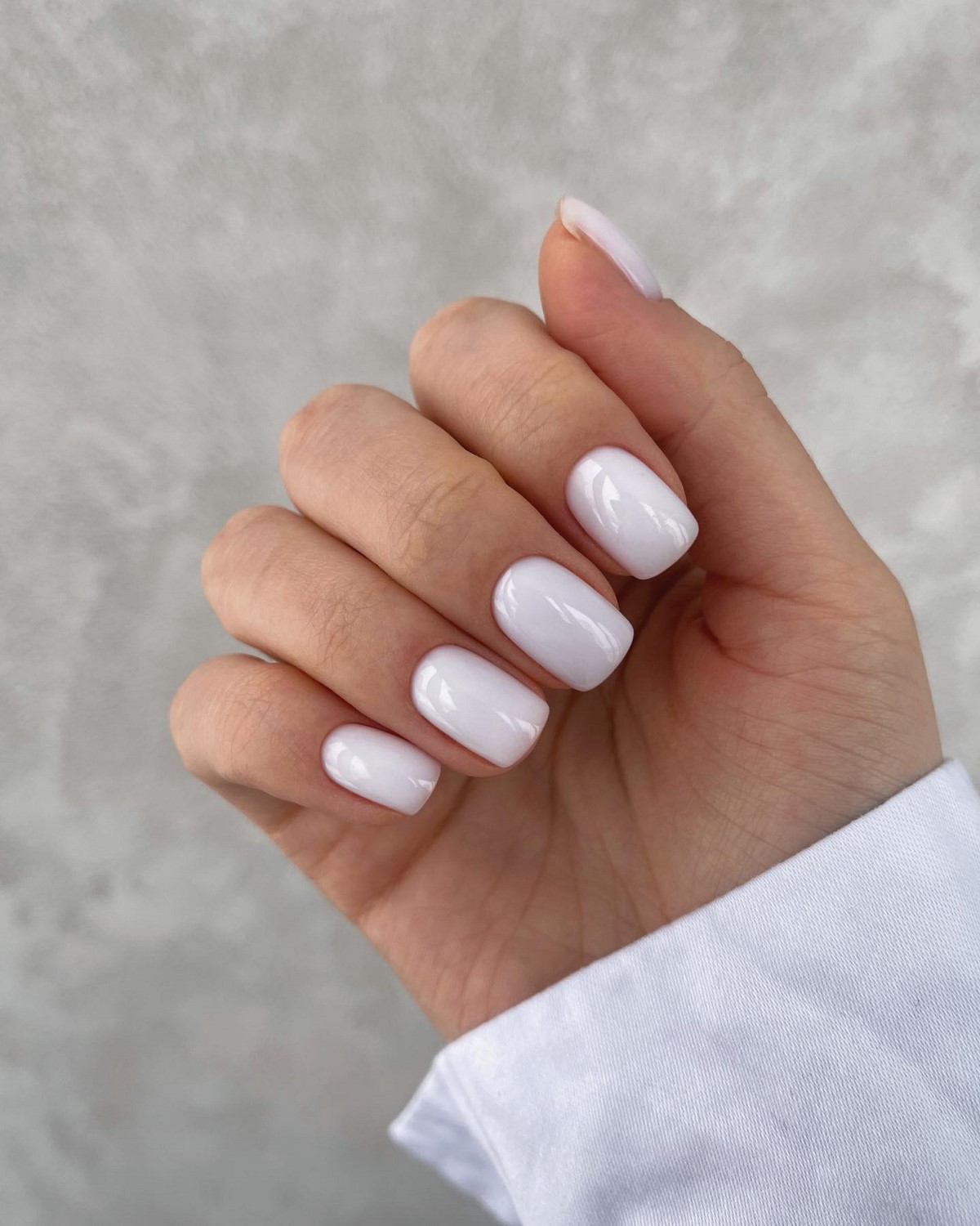 Универсальные оттенки ногтей для весеннего гардероба