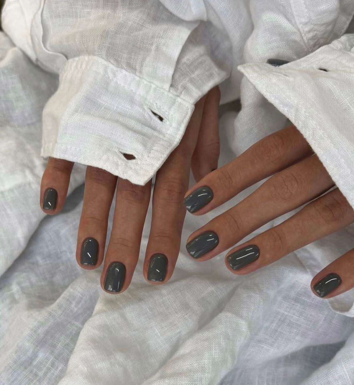 Универсальные оттенки ногтей для весеннего гардероба