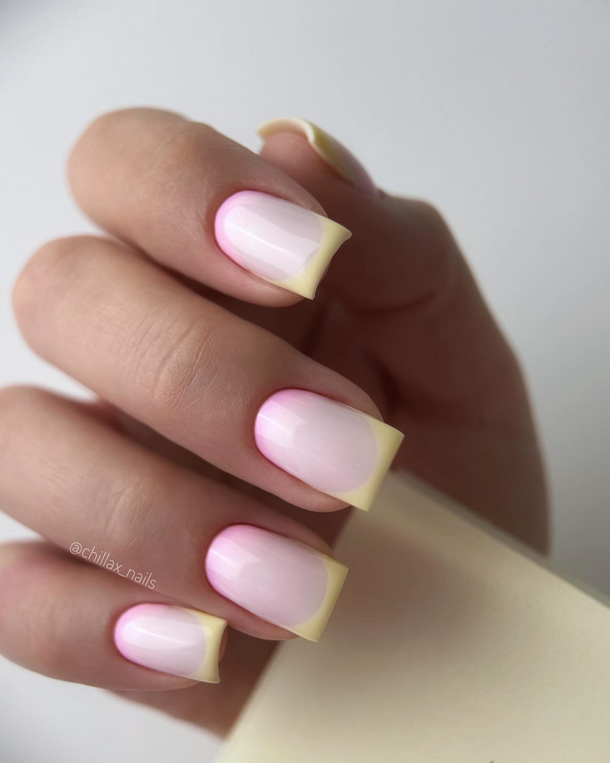 Аккуратный маникюр на каждый день: 5 стильных решений