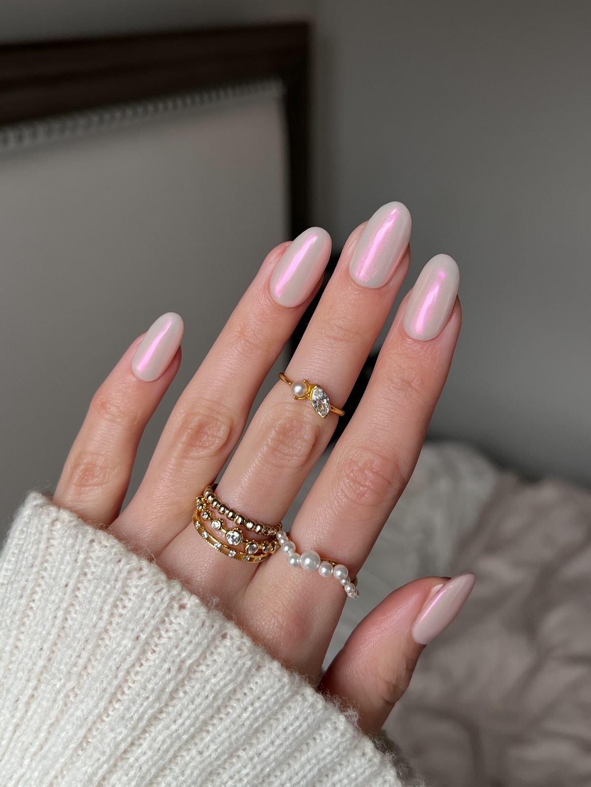 Маникюр на март 2026: цвета и идеи, которые будут носить чаще всего