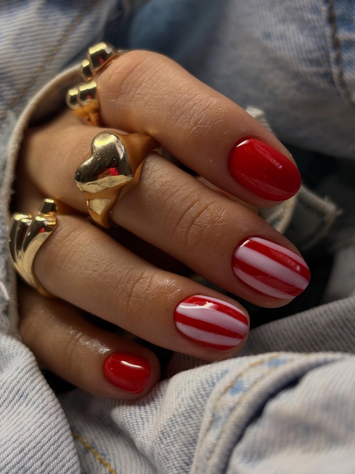 Маникюр на март 2026: цвета и идеи, которые будут носить чаще всего