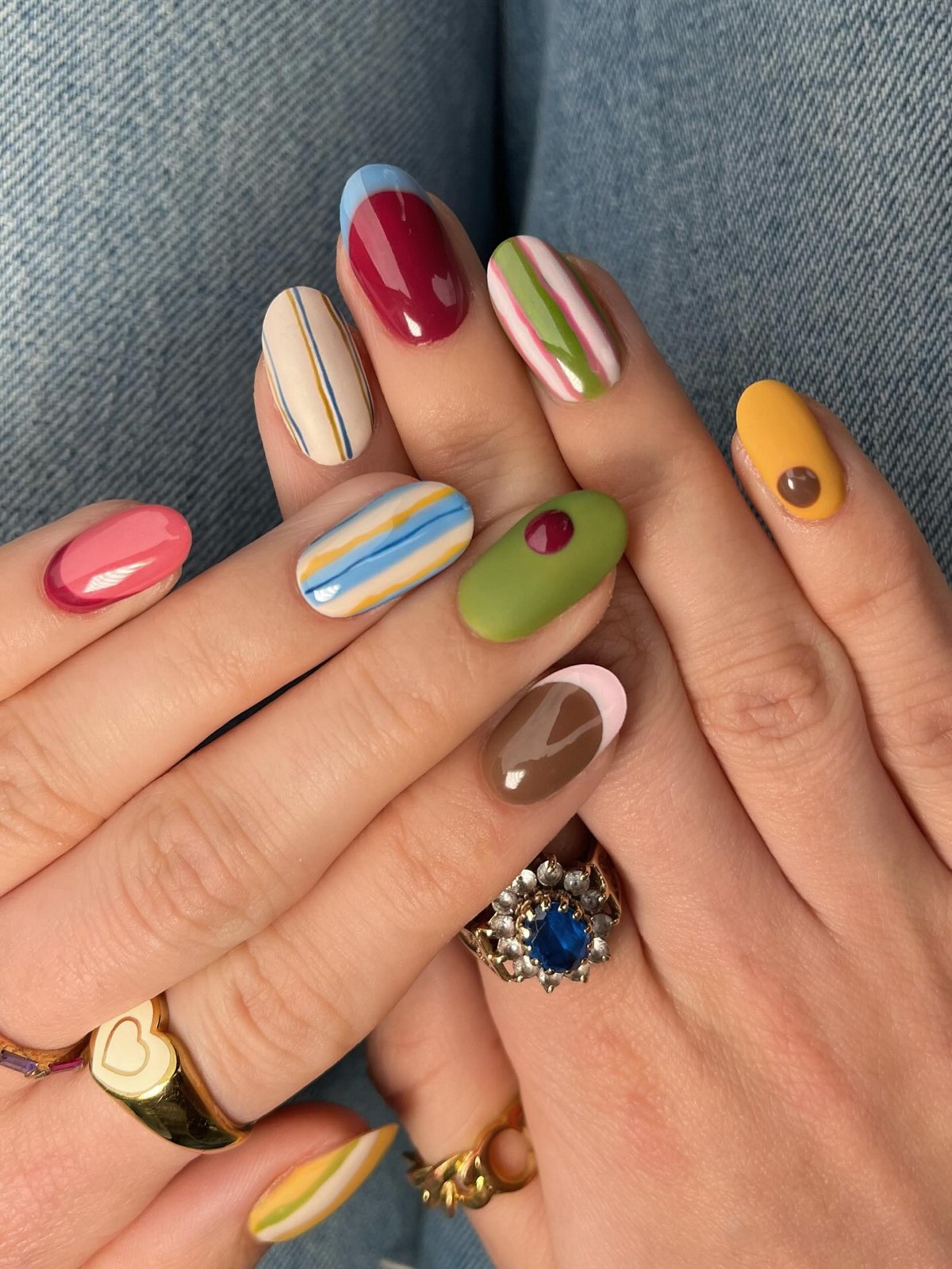 Маникюр на март 2026: цвета и идеи, которые будут носить чаще всего