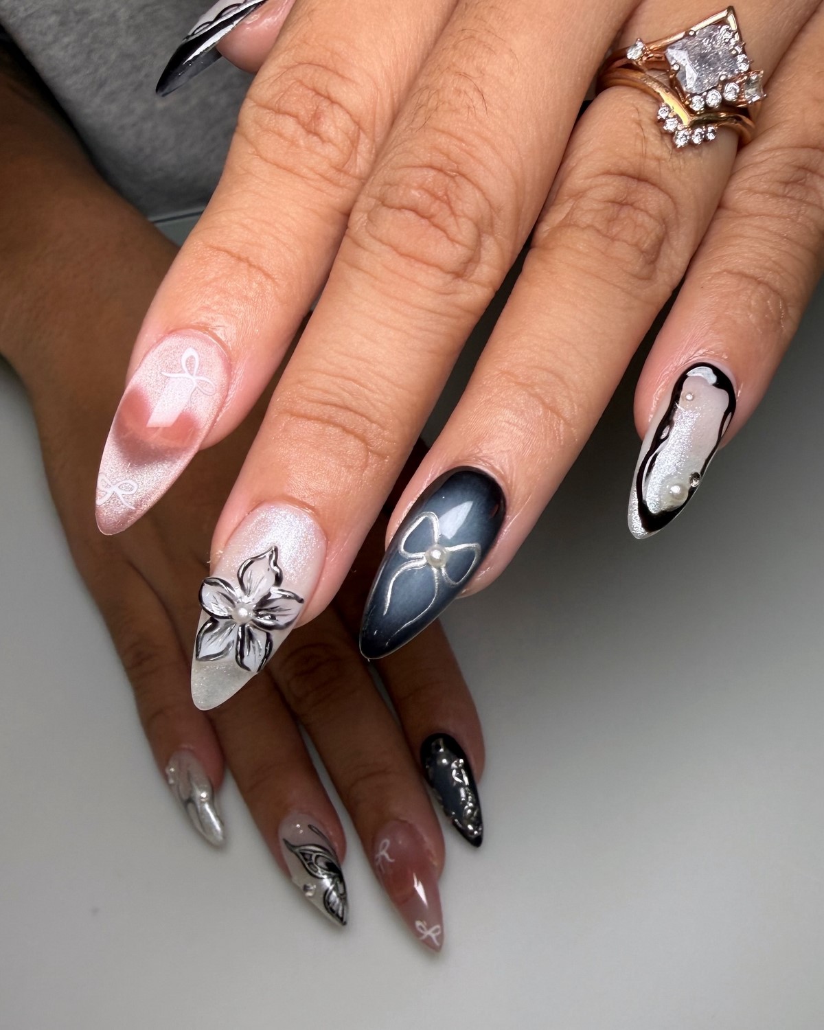 Маникюр на март 2026: цвета и идеи, которые будут носить чаще всего