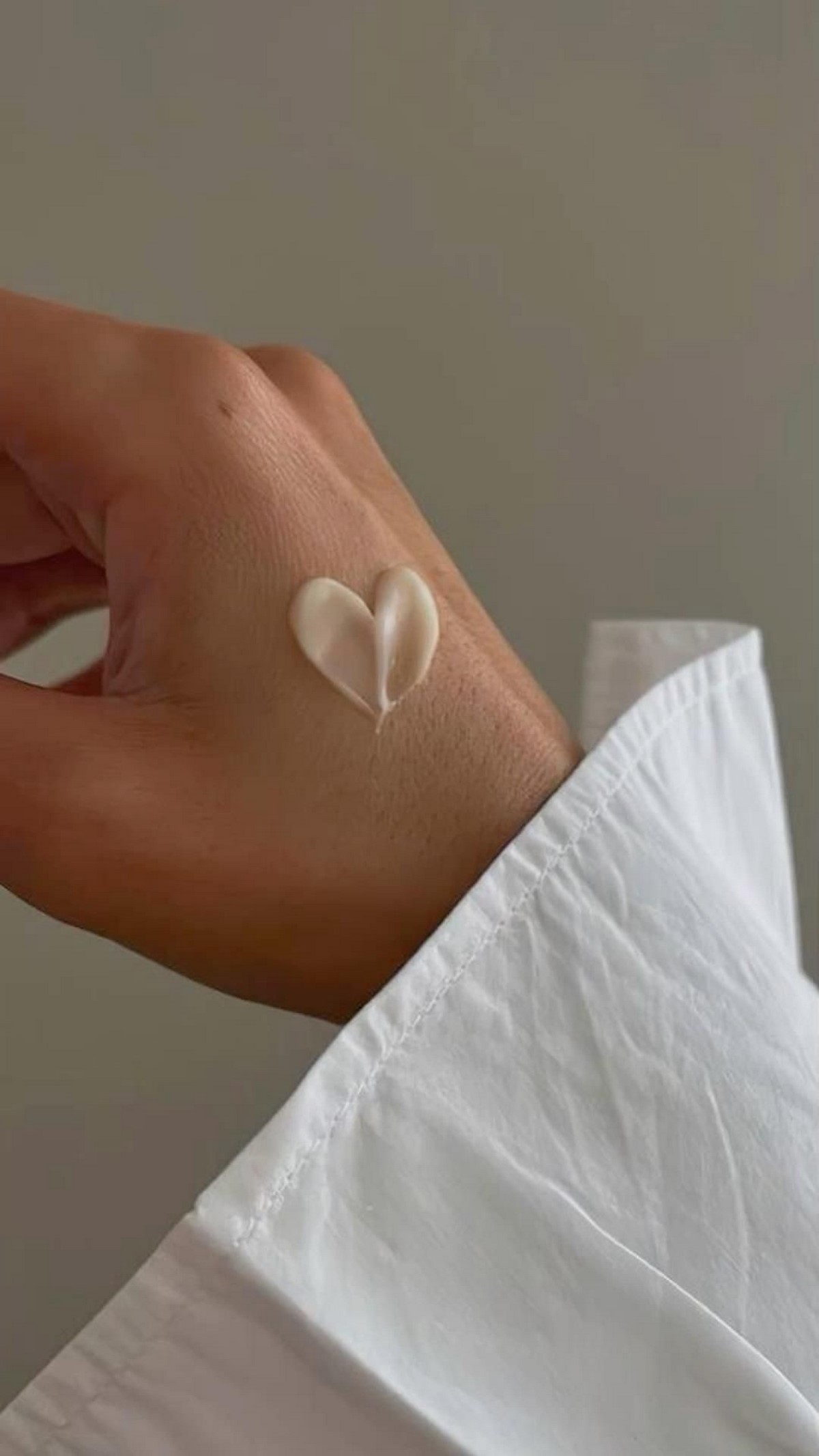 Почему кожа тела сохнет: скрытые ошибки ухода