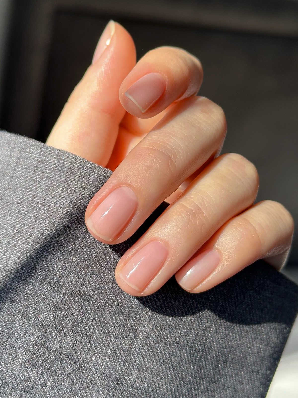 Трендовые цвета ногтей марта: свежие идеи маникюра