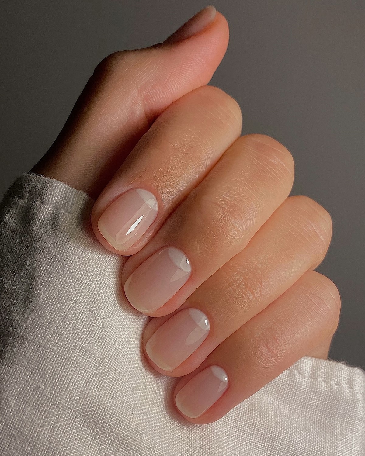 Трендовые цвета ногтей марта: свежие идеи маникюра