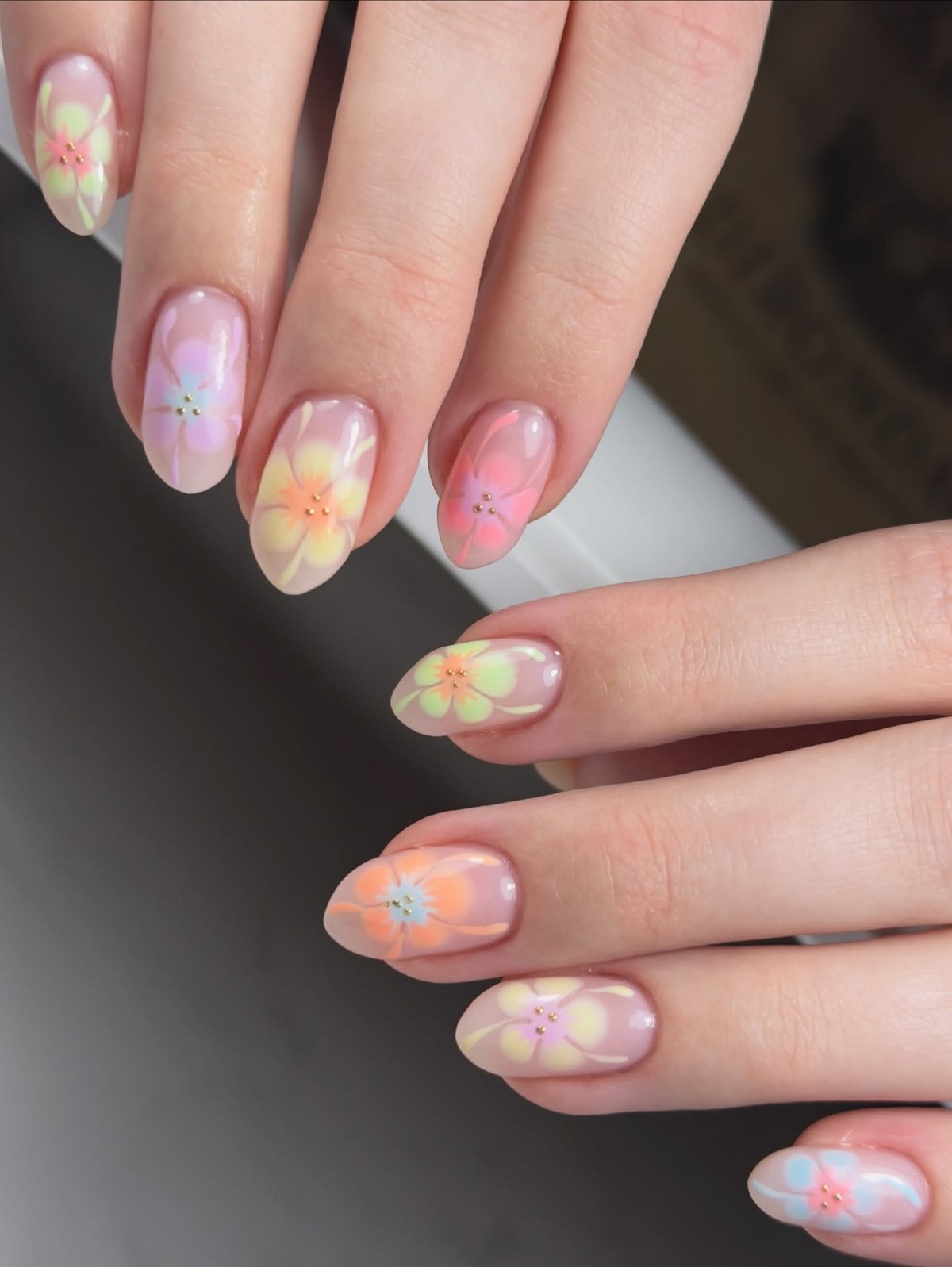 Маникюр весна 2026: 15 трендов, которые диктуют стиль