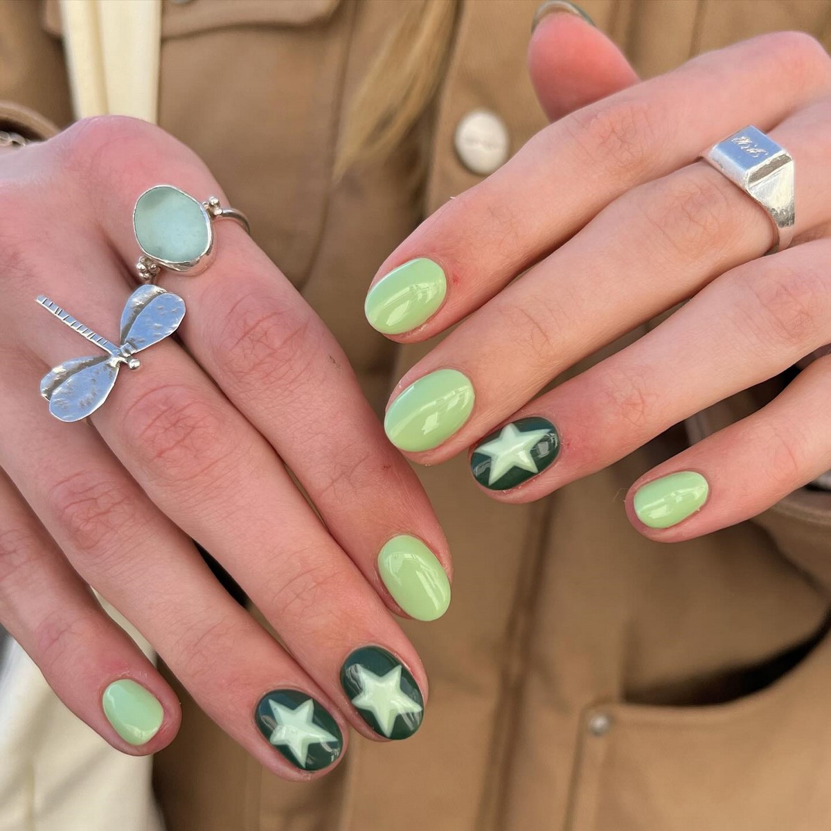 Маникюр весна 2026: 15 трендов, которые диктуют стиль