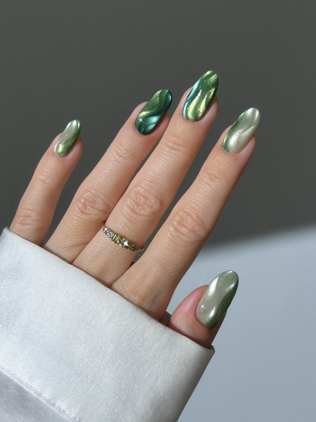 Маникюр весна 2026: 15 трендов, которые диктуют стиль