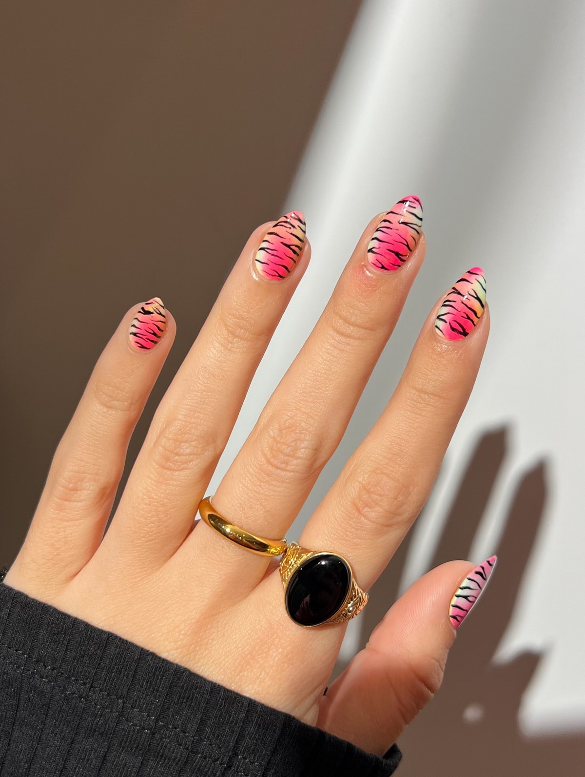 Маникюр весна 2026: 15 трендов, которые диктуют стиль