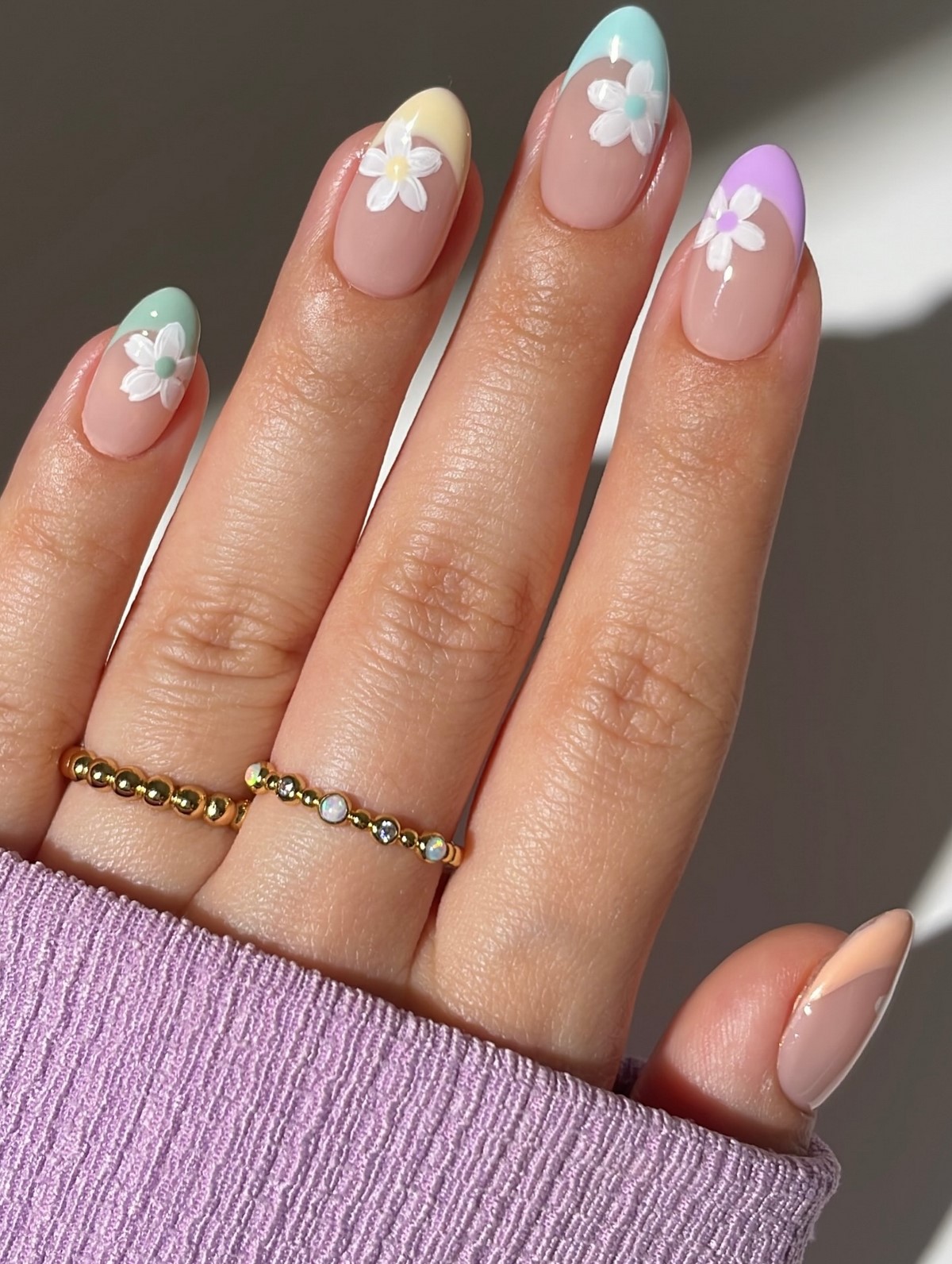 Маникюр весна 2026: 15 трендов, которые диктуют стиль