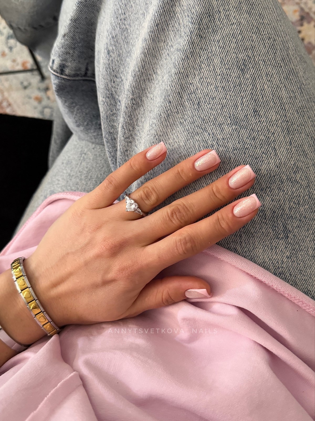 Маникюр весна 2026: 15 трендов, которые диктуют стиль