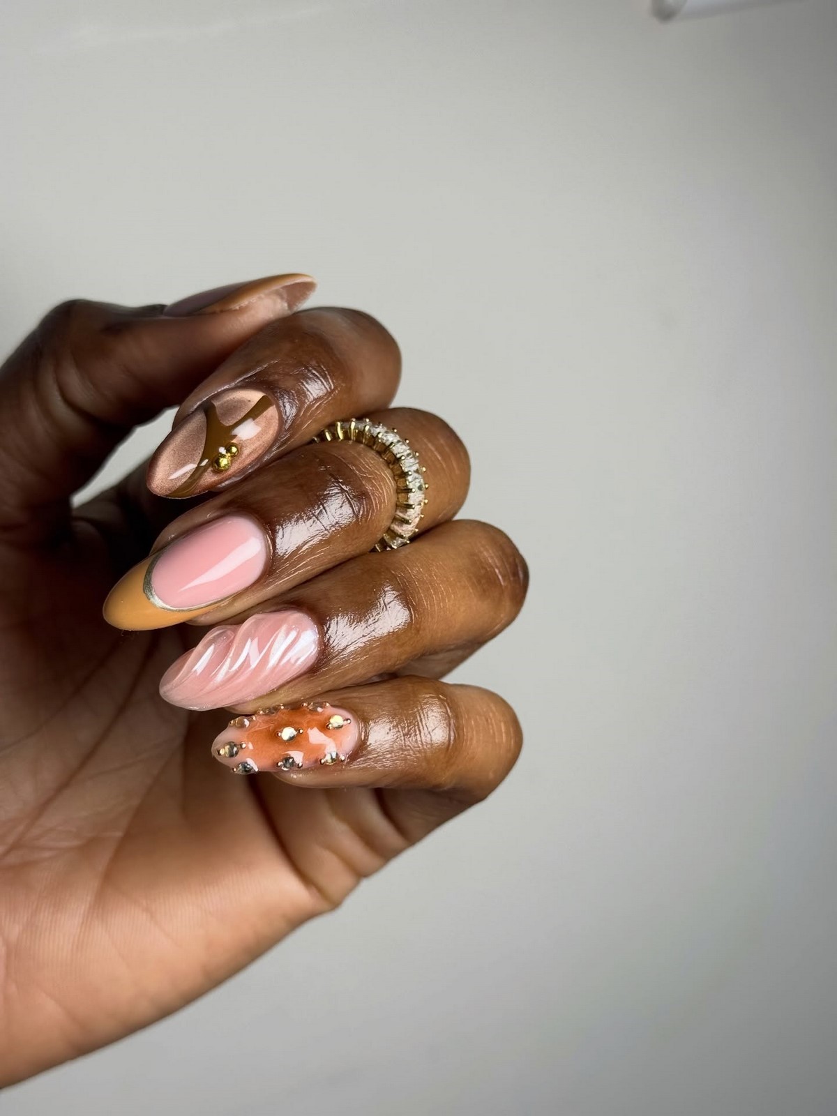 Маникюр 2026 — главные тренды года, которые выглядят дорого (ФОТО)