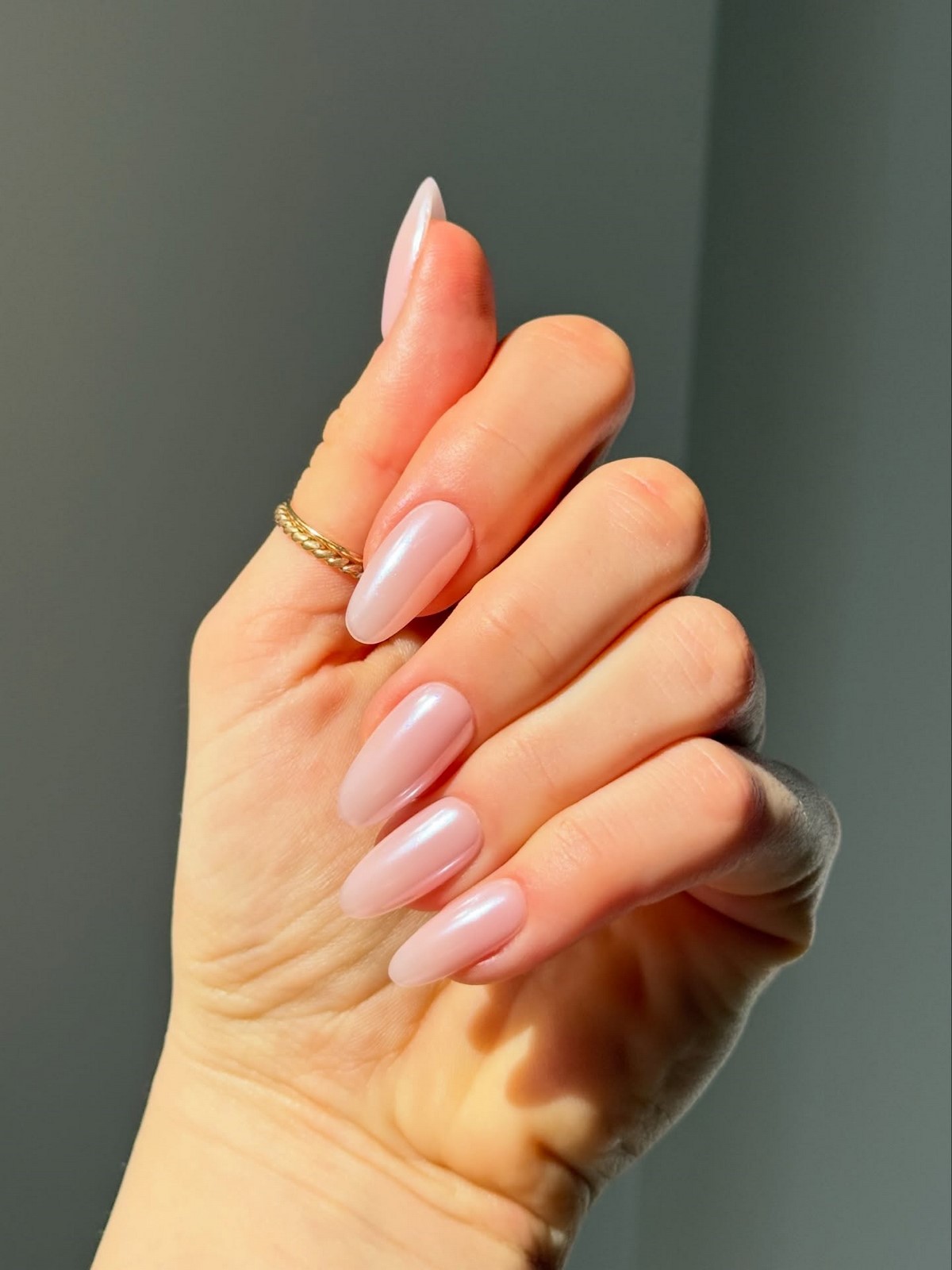 Маникюр 2026: идеи, которые сейчас выглядят по-новому (фото)