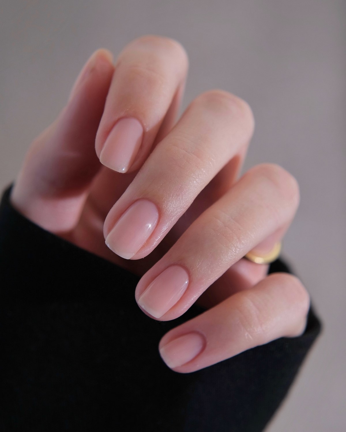 Этот маникюр дешевит руки — его все еще делают, не замечая ошибки