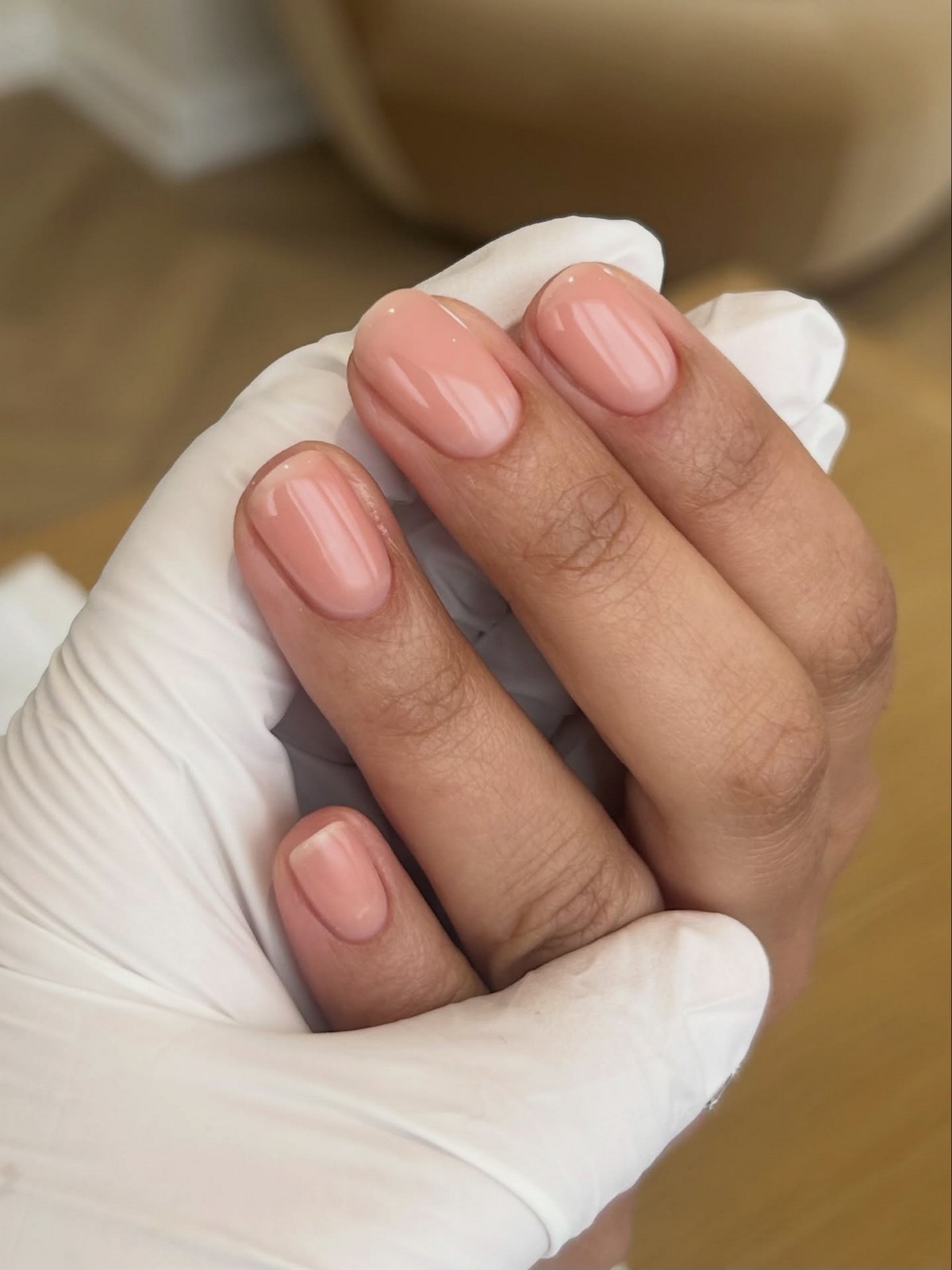 Этот маникюр дешевит руки — его все еще делают, не замечая ошибки