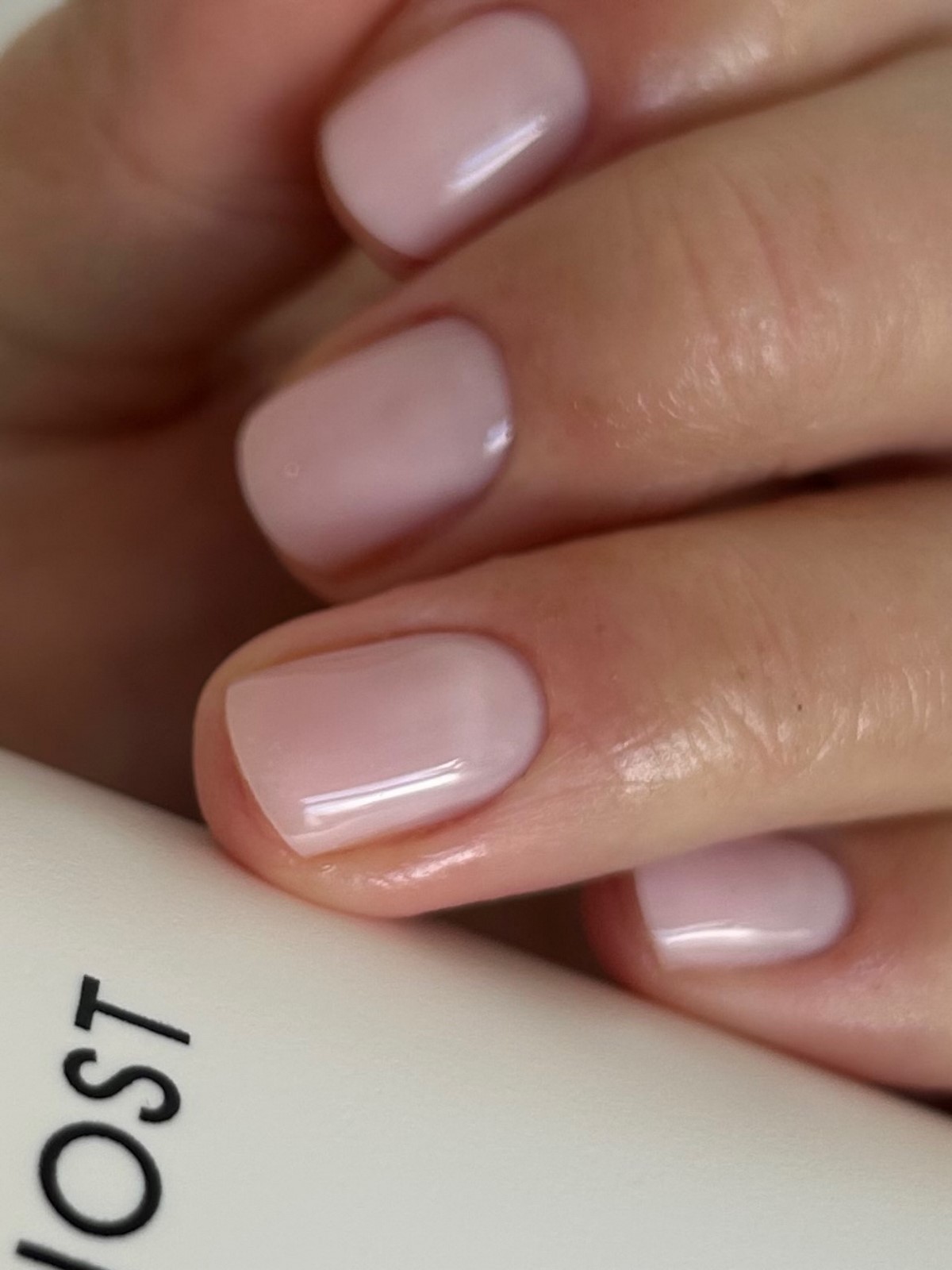 Этот маникюр дешевит руки — его все еще делают, не замечая ошибки