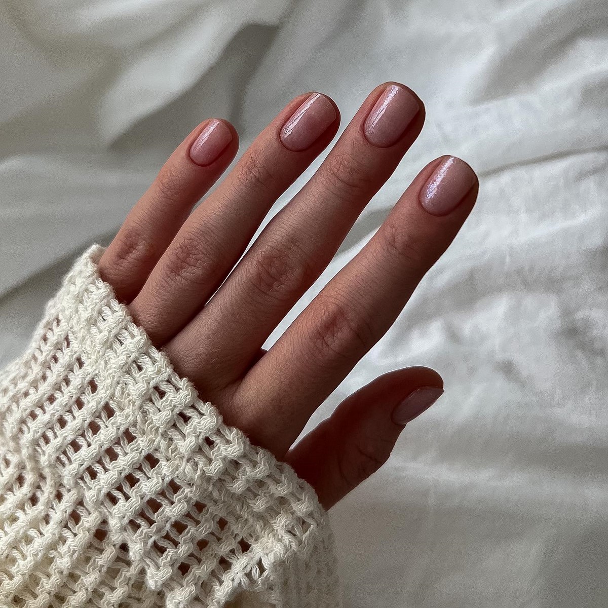 Этот маникюр дешевит руки — его все еще делают, не замечая ошибки