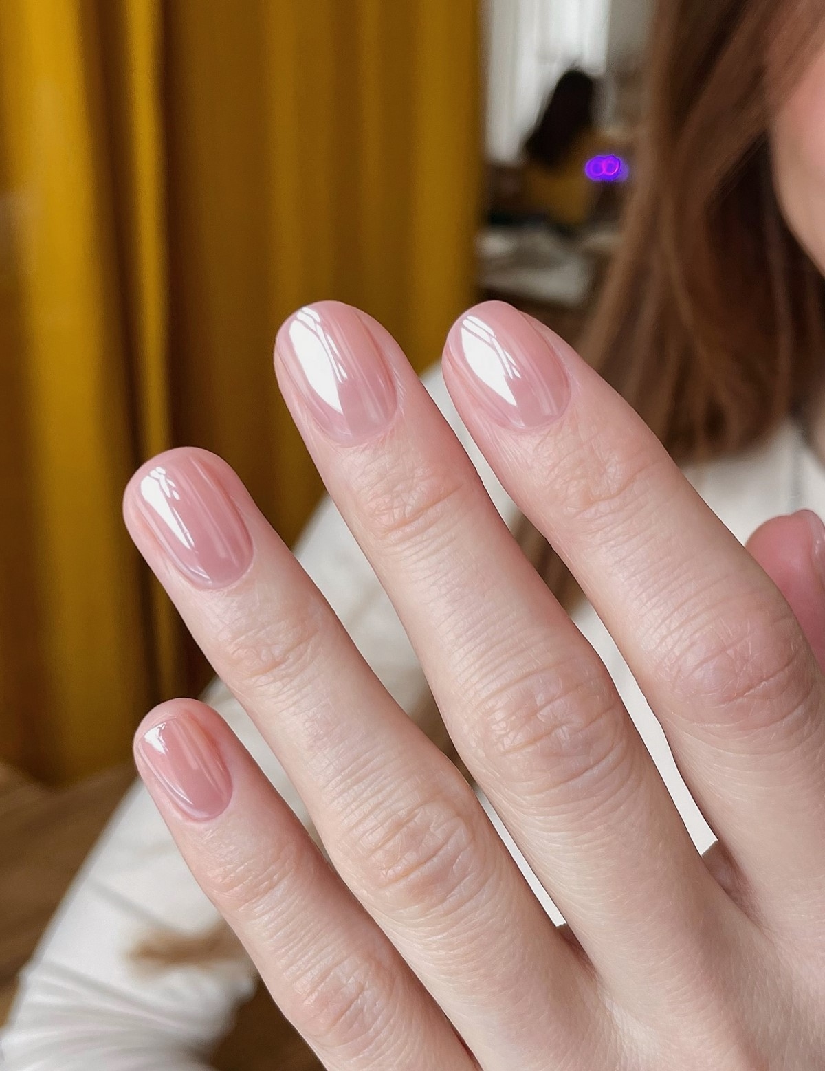 Этот маникюр выглядит дорого без дизайна — его выбирают чаще