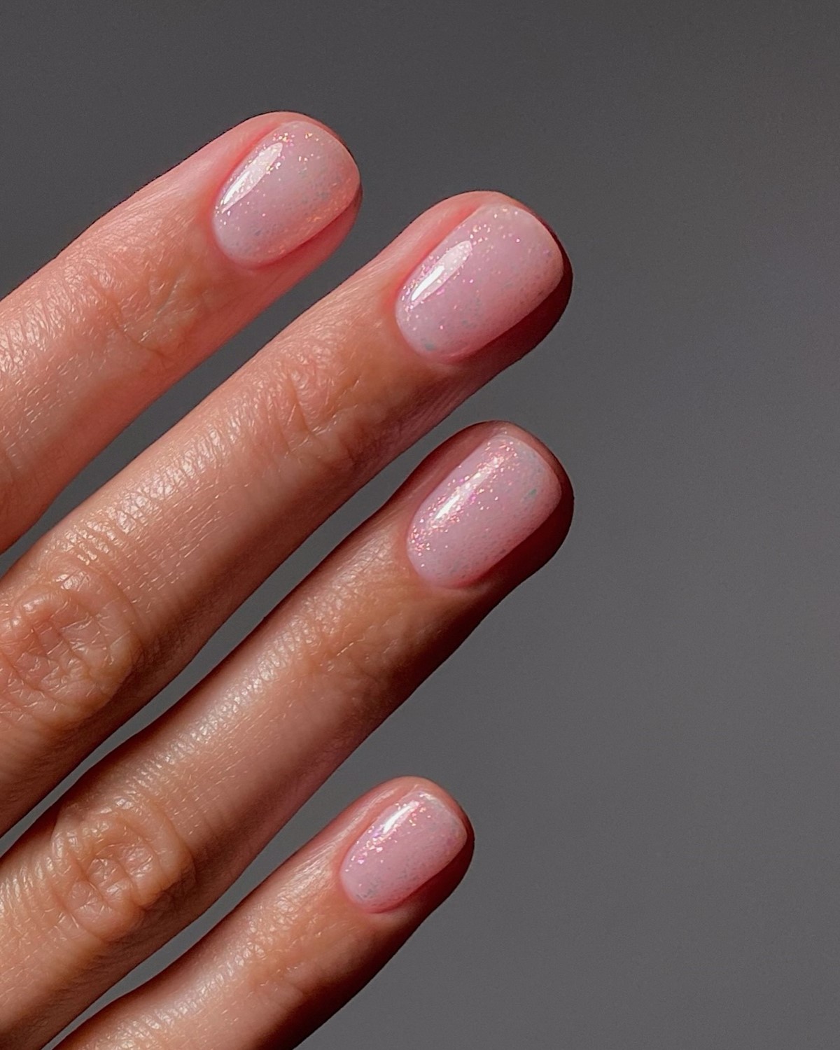 Маникюр 2026: идеи, которые сейчас выглядят по-новому (фото)