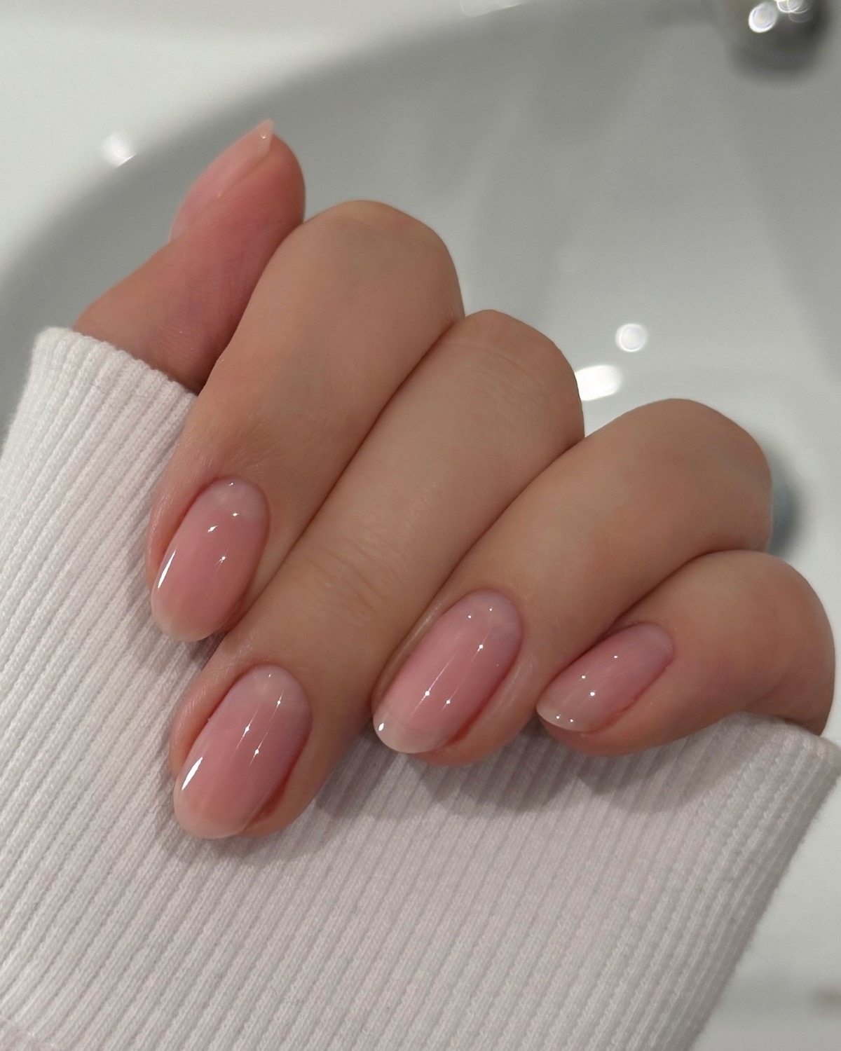 Маникюр 2026: идеи, которые сейчас выглядят по-новому (фото)