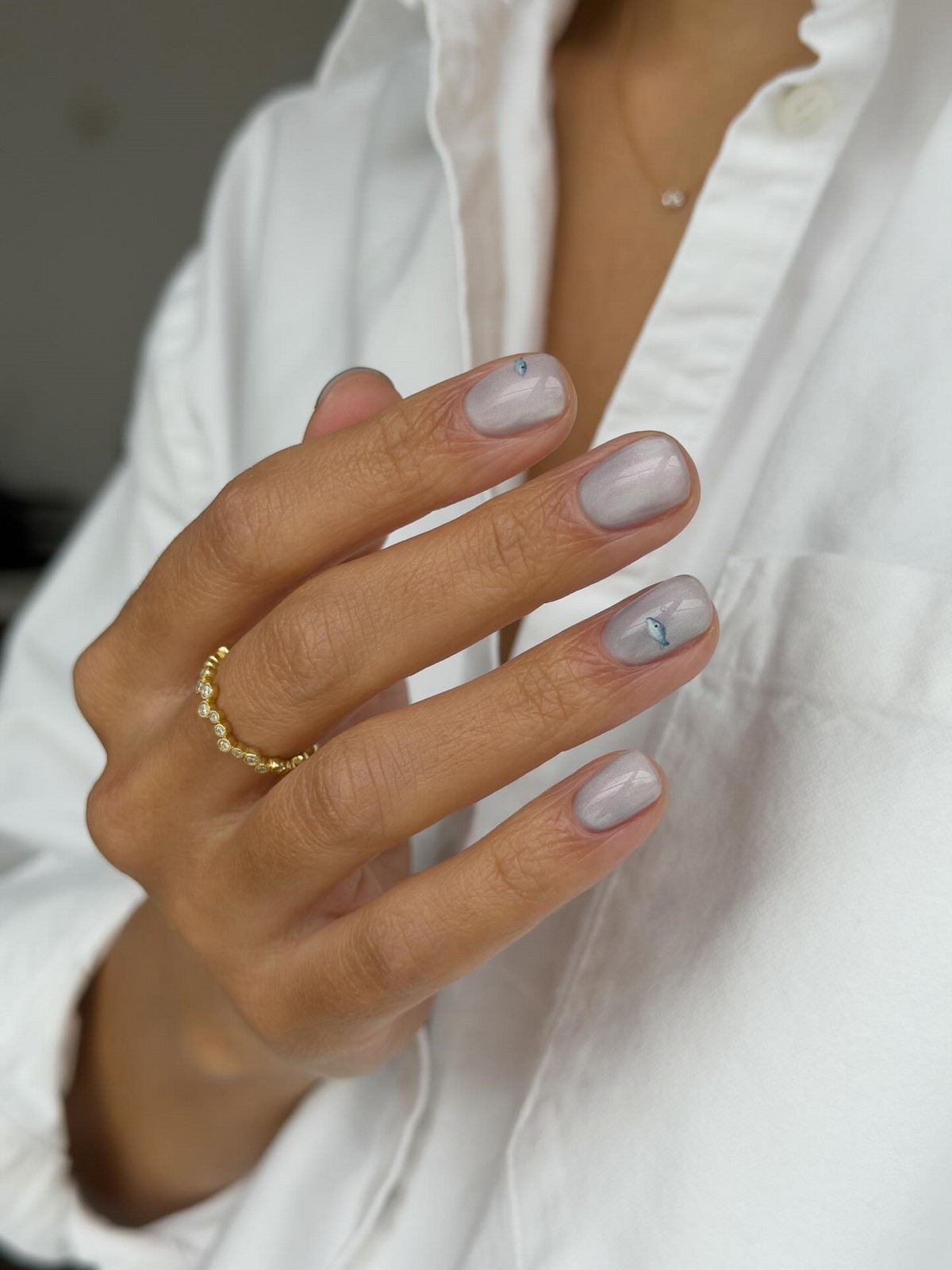 Короткие ногти снова в моде — и выглядят аккуратнее длинных