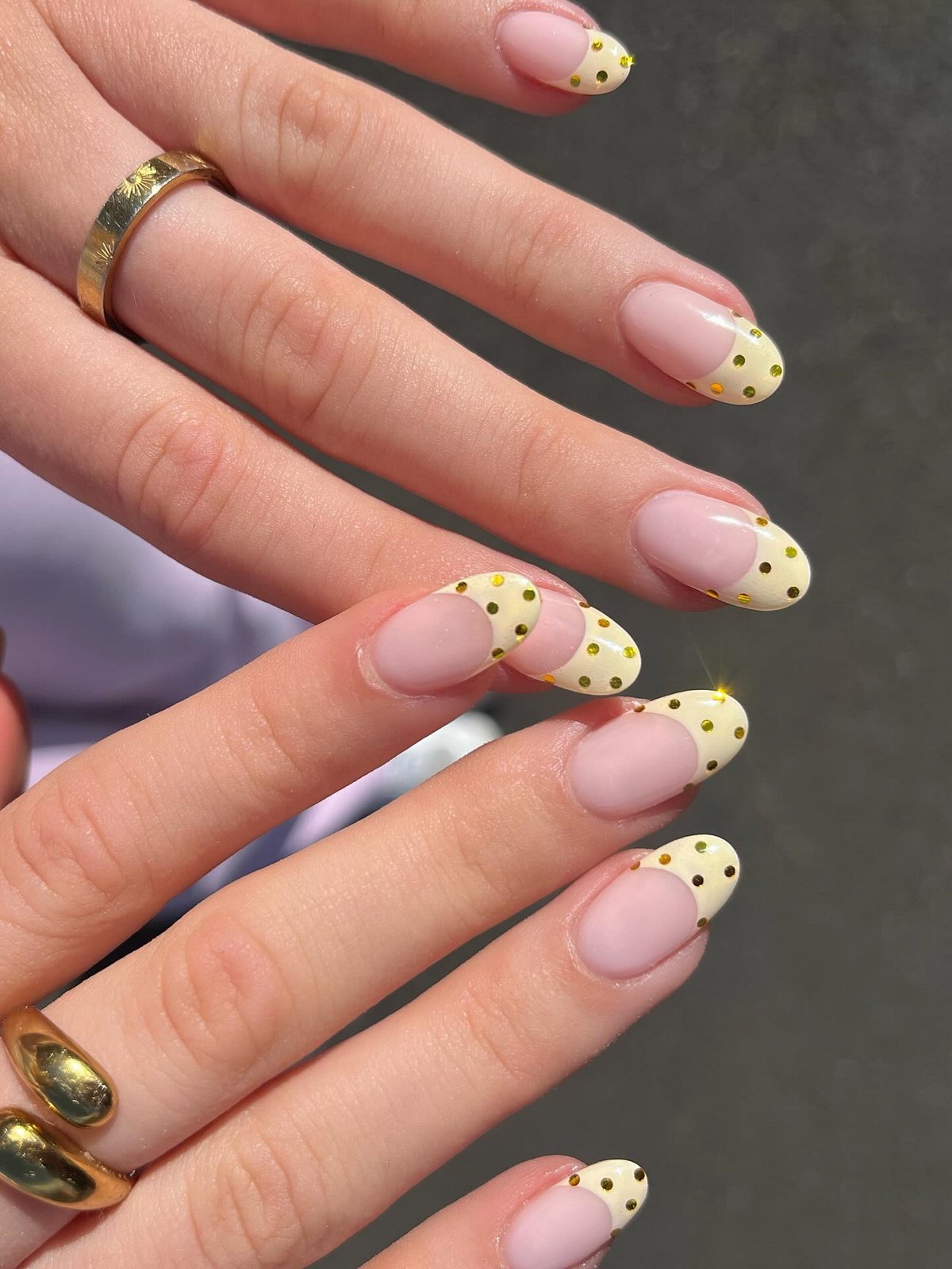 Маникюр 2026: тренды, которые сейчас показывают чаще всего (фото)